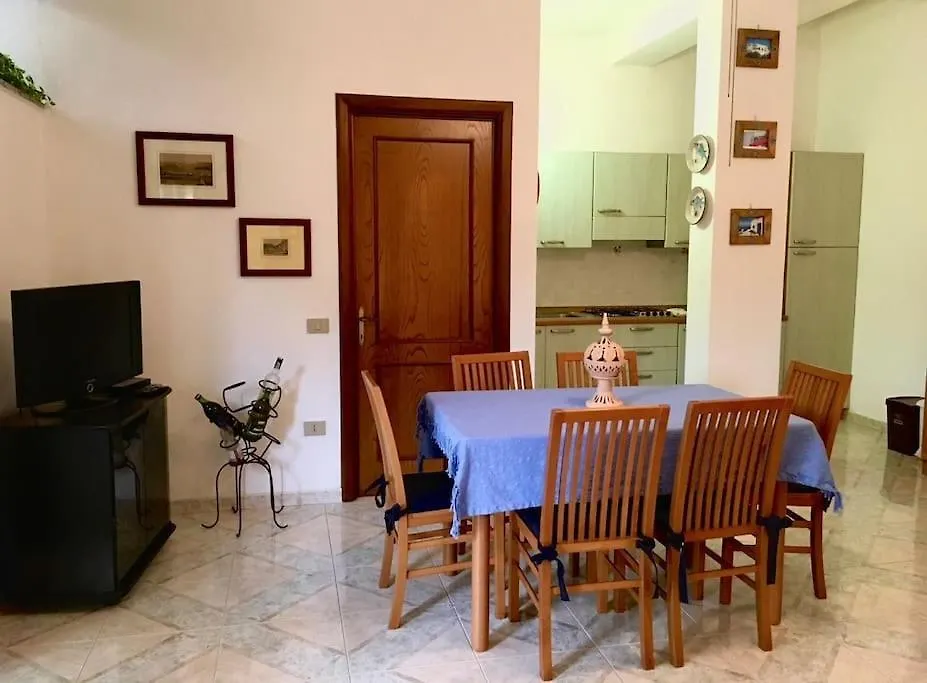 Casa Vacanza Comoda Con Vista Bosa Ferienhaus