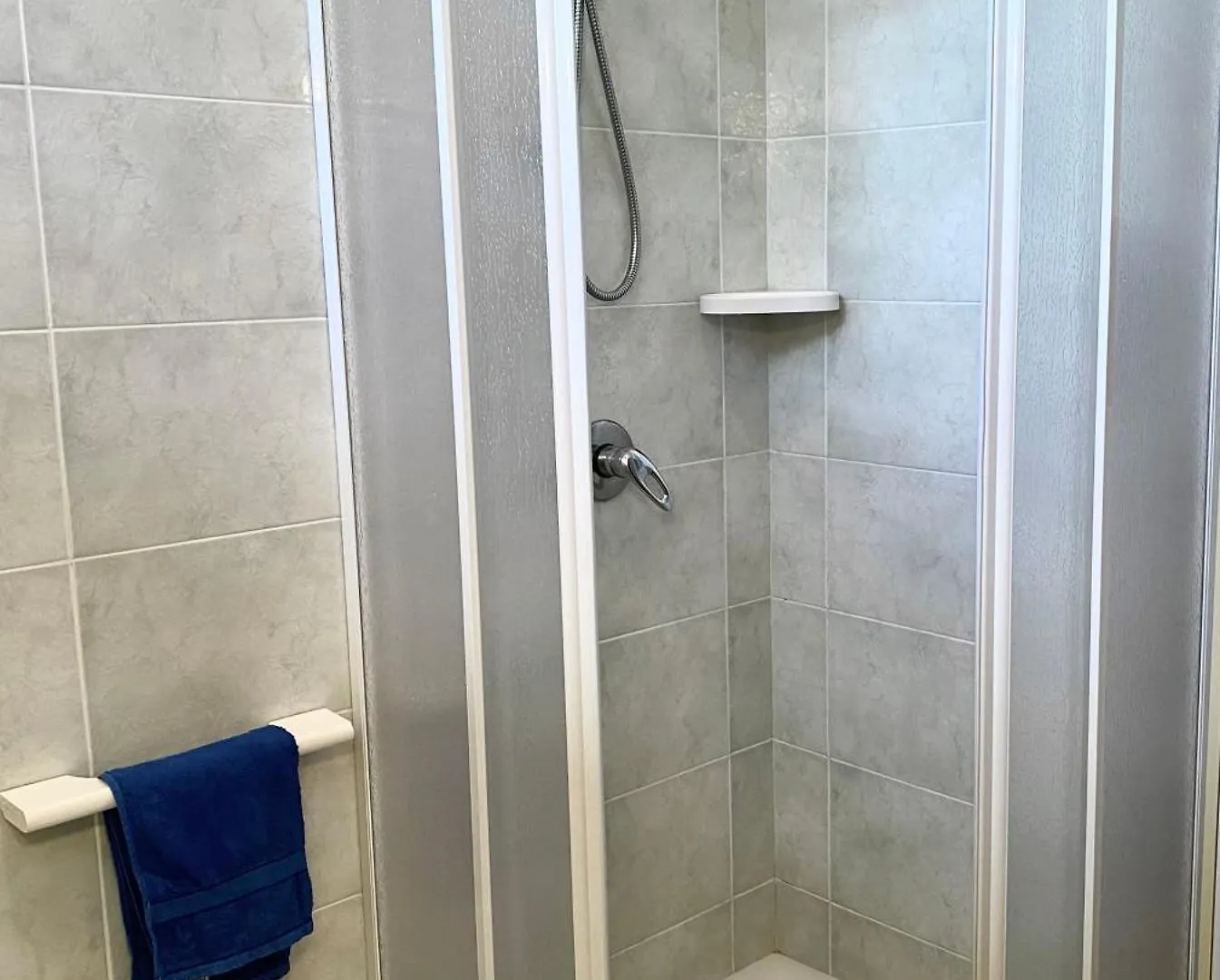 Casa Vacanza Comoda Con Vista Bosa
